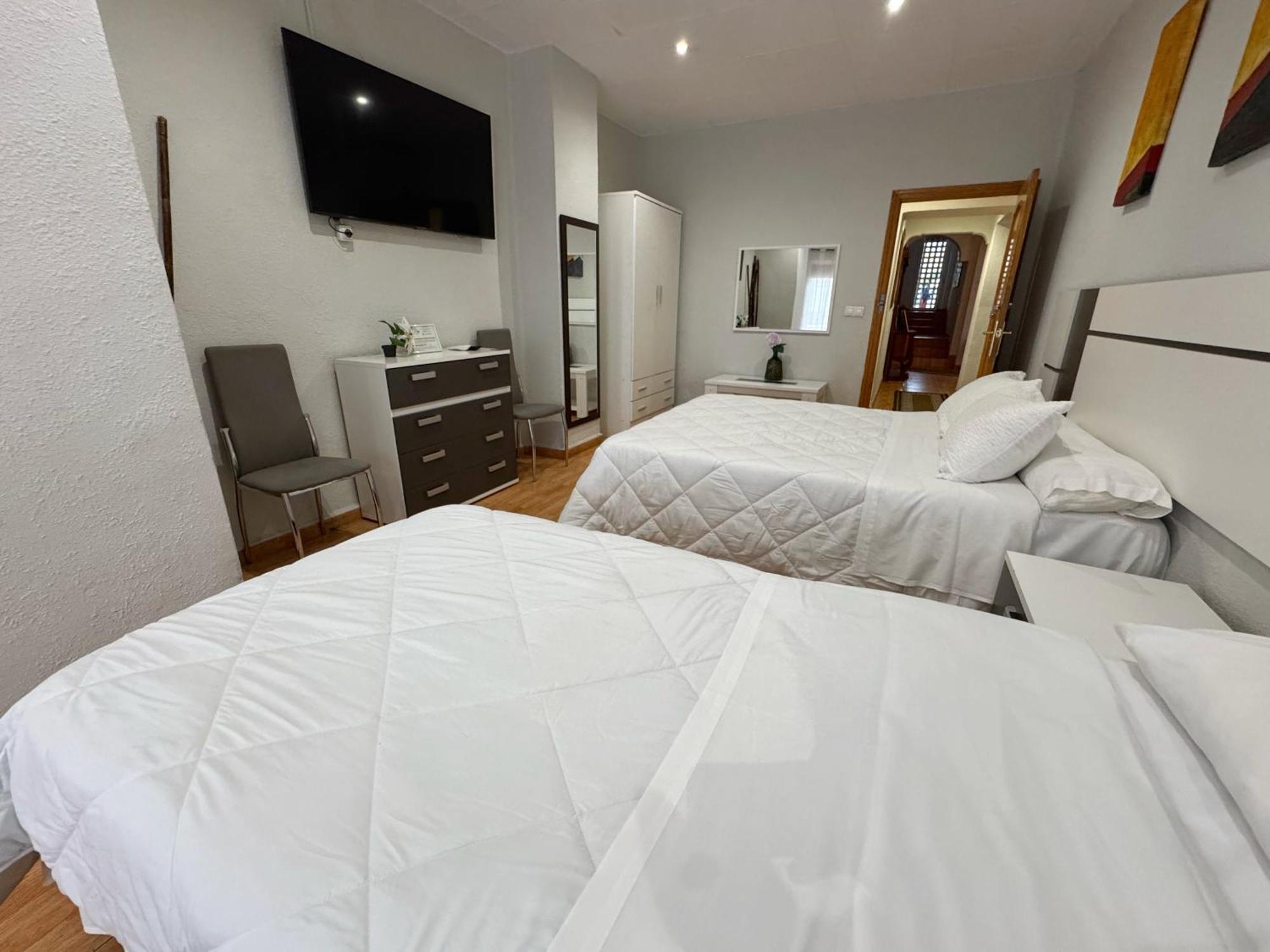 Hostal El Brillante - Alojamientos El Duque Cordoba Bilik gambar